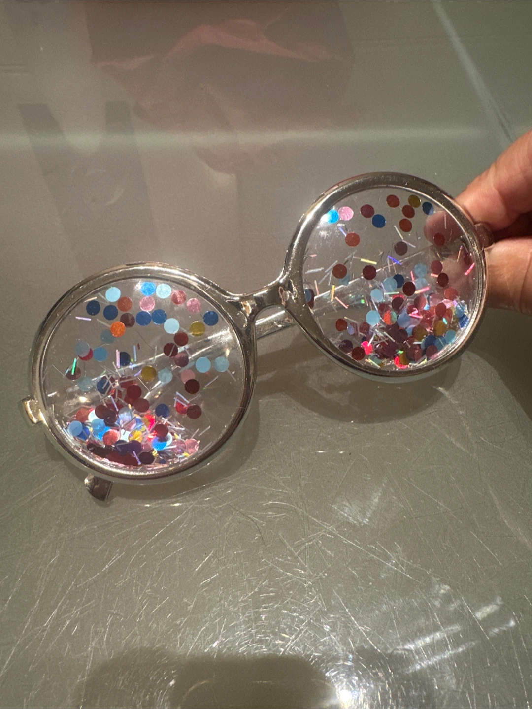Confetti-Filled Party Glasses