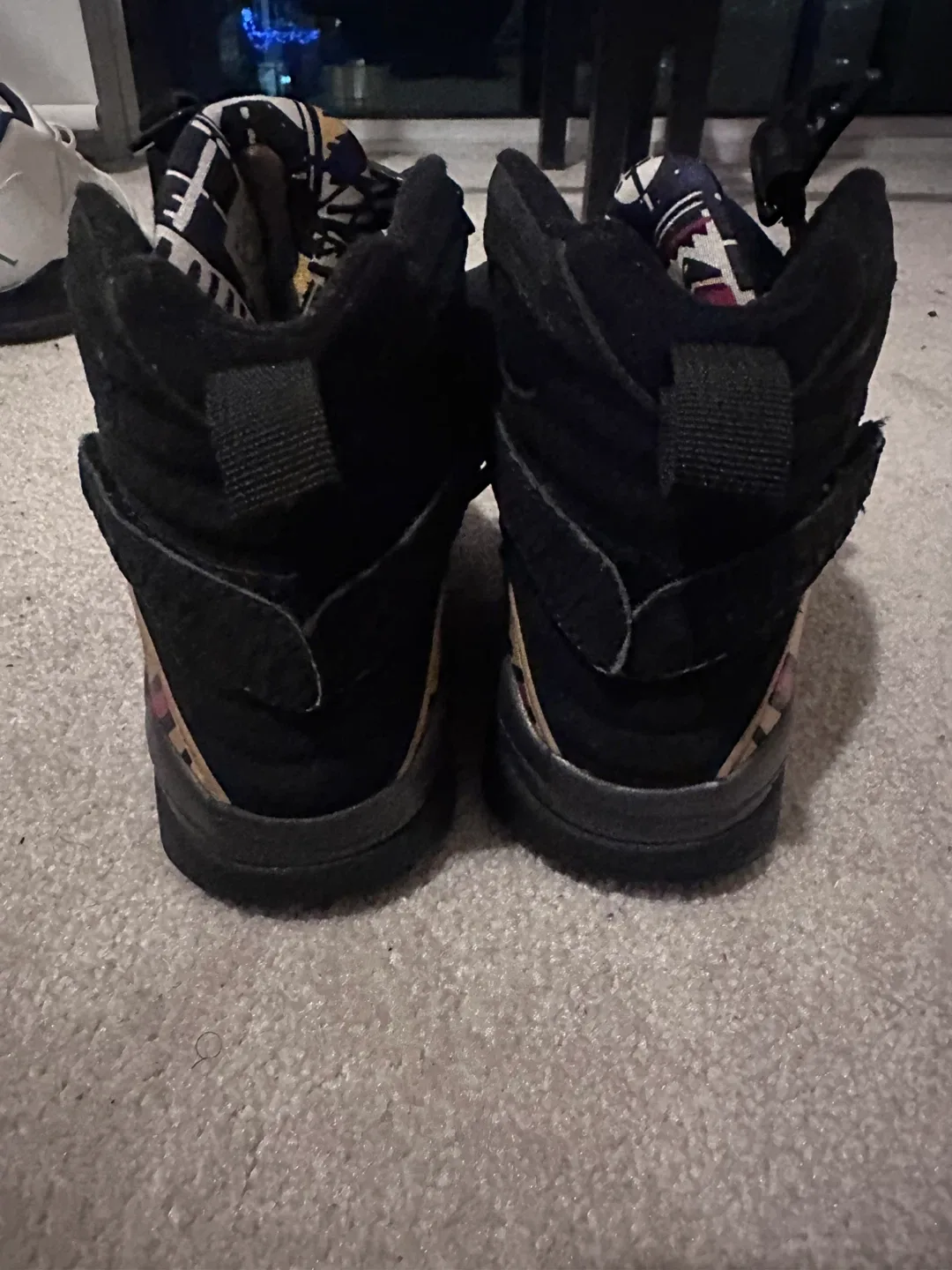 Jordan Air Jordan 8 Retro Black image indicator(2)