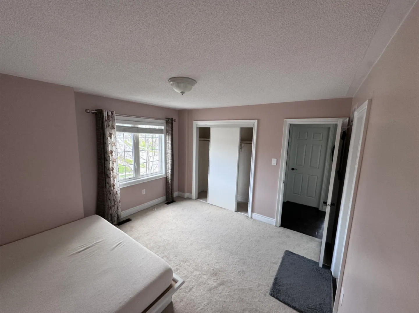 Room for rent image indicator(3)