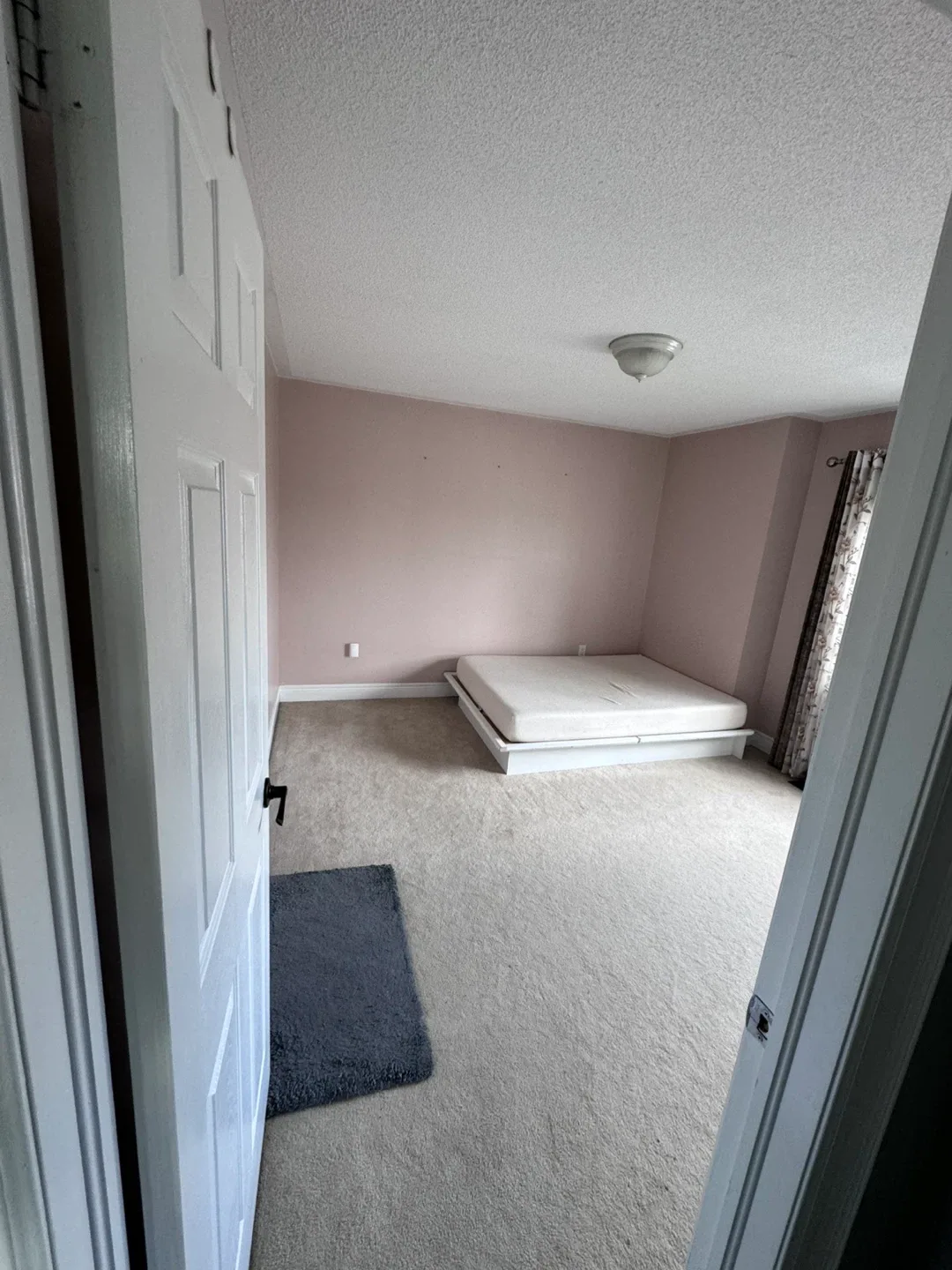 Room for rent image indicator(4)