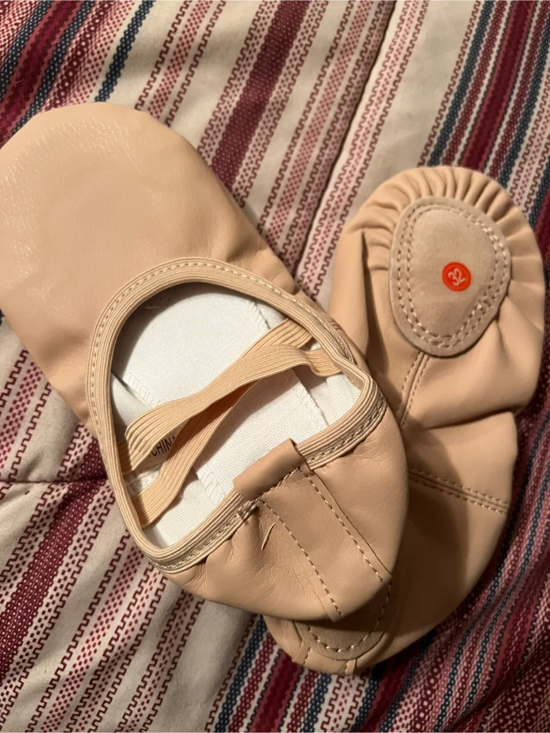 Ballet shoes size 32 image indicator(2)