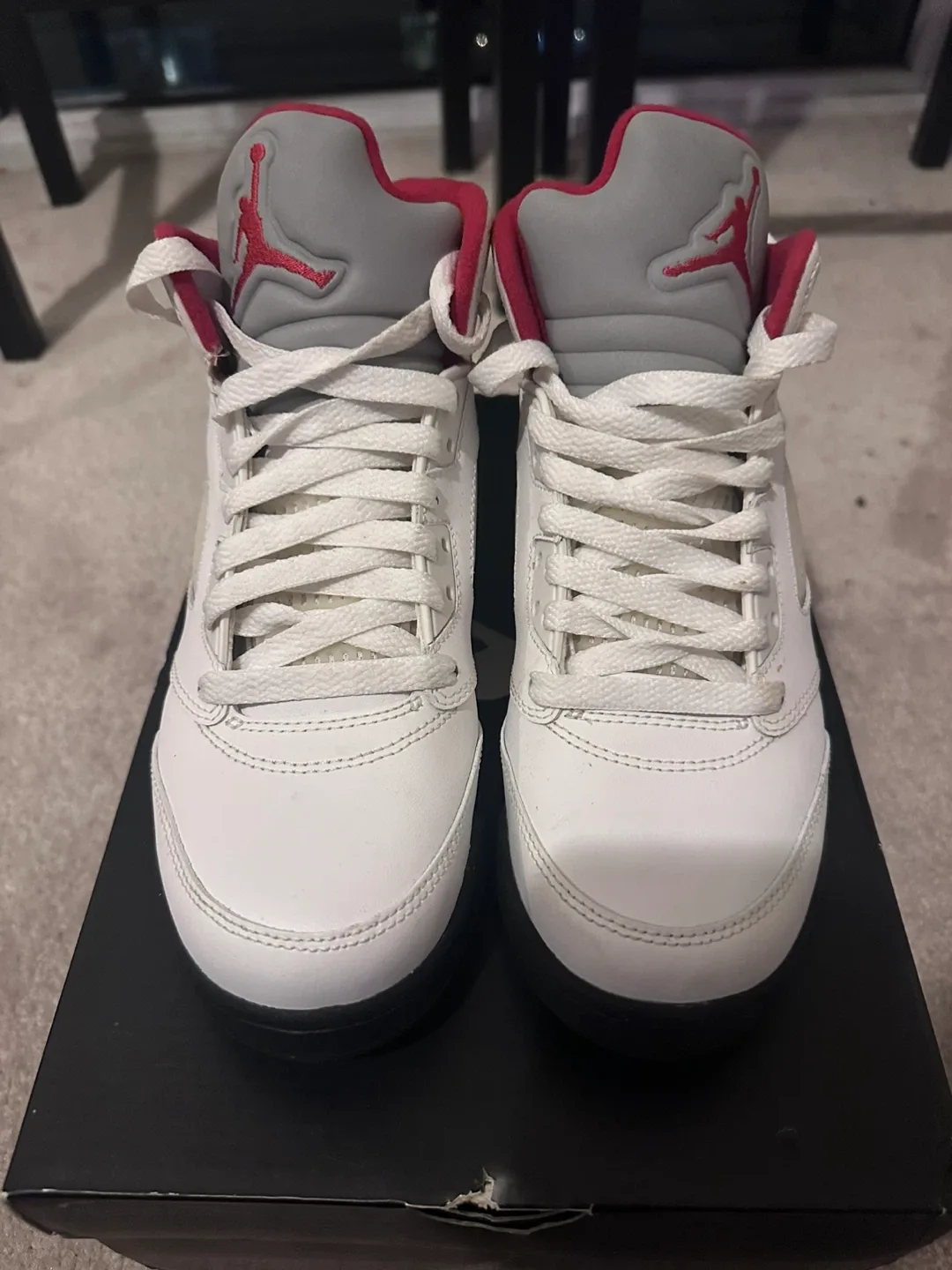 Air Jordan 5 Retro (GS) Size 6Y image indicator(2)