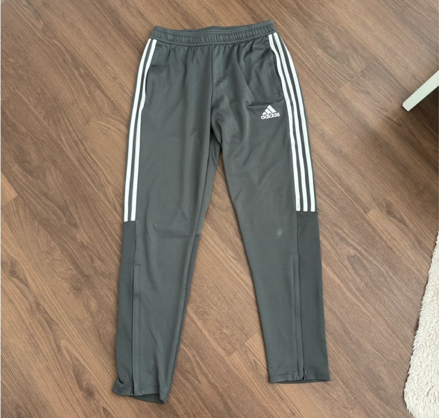 Closet clean out - Men’s sweatpants, hoodies, shorts, shirts - photo 4