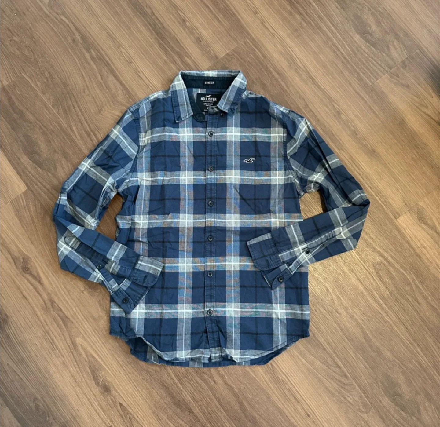 Closet clean out - Men’s sweatpants, hoodies, shorts, shirts image indicator(7)