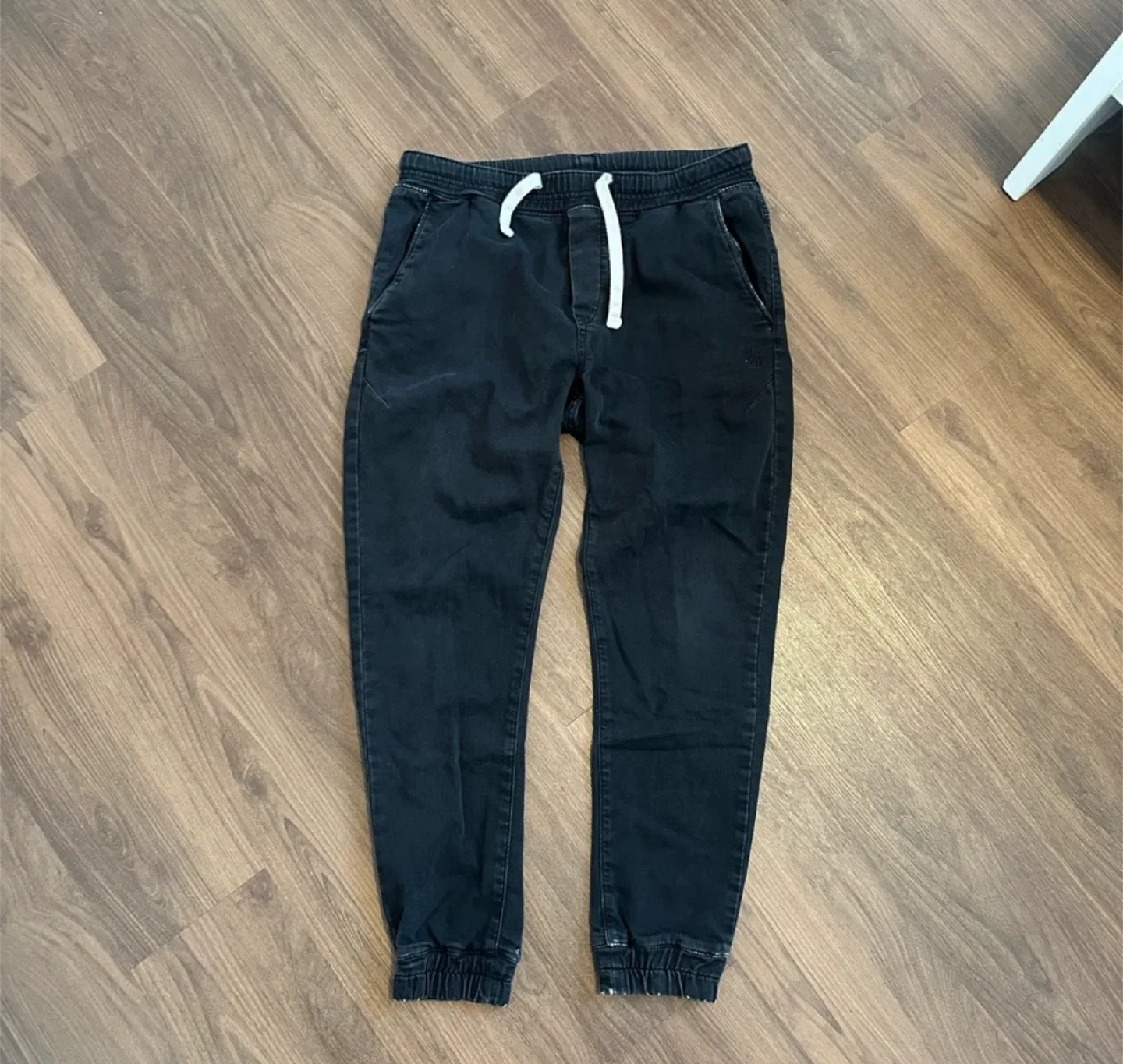 Closet clean out - Men’s sweatpants, hoodies, shorts, shirts image indicator(10)