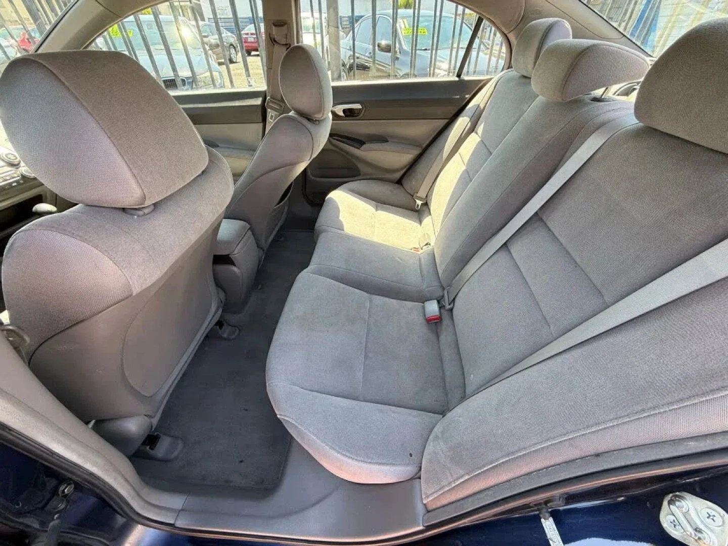 Honda Civic - Blue Sedan image indicator(5)