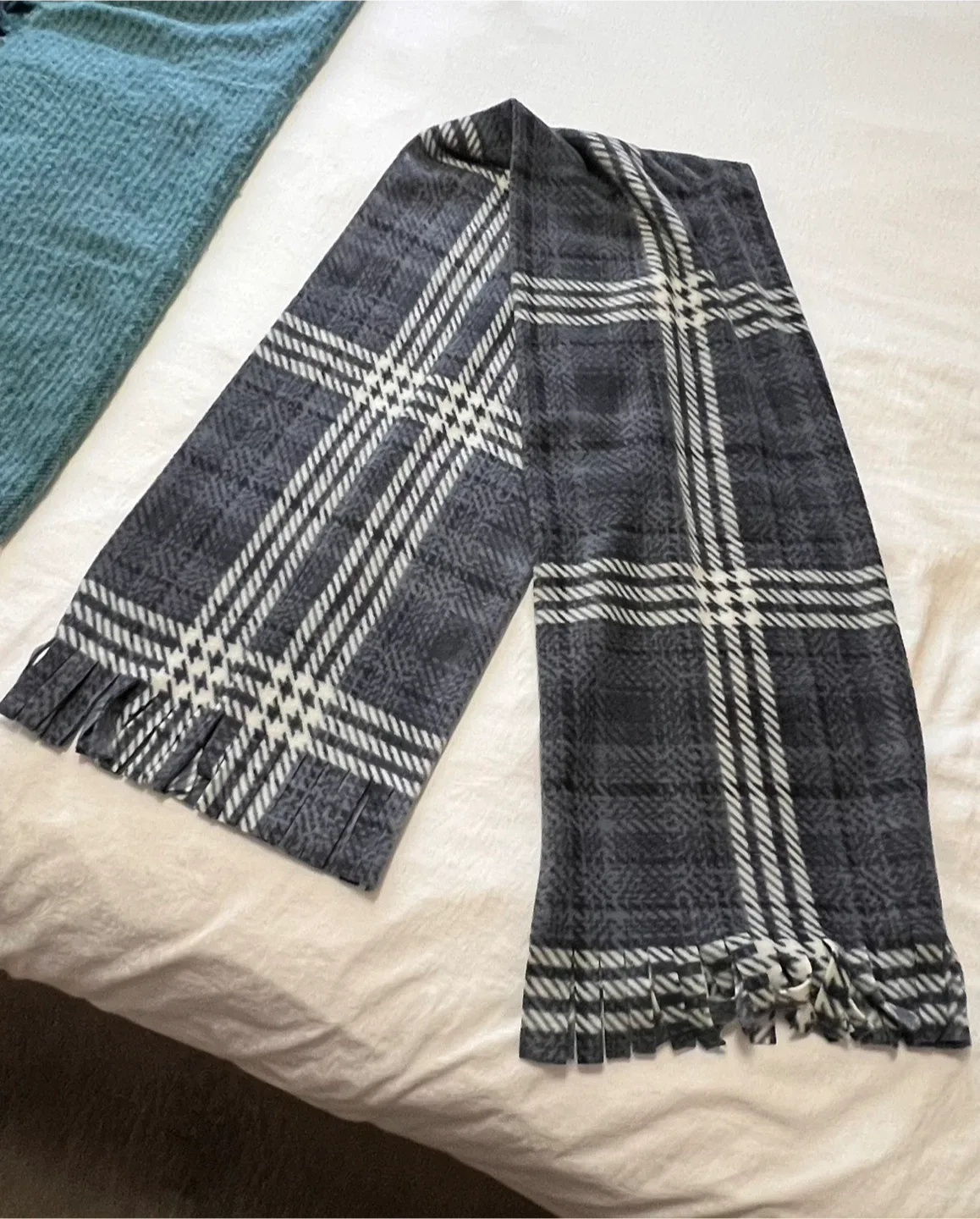 Gray Plaid Unisex Microfleece Winter Scarf - New image indicator(4)