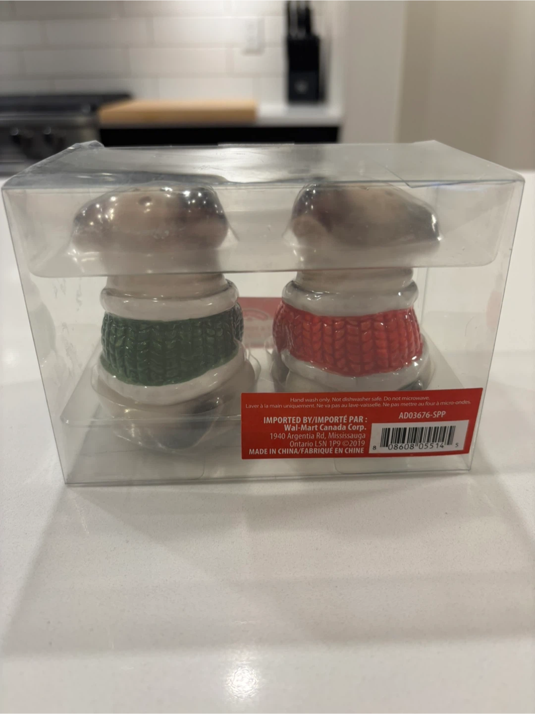 Brand New - Holiday Time Pug Salt & Pepper Shakers For Sale - photo 3