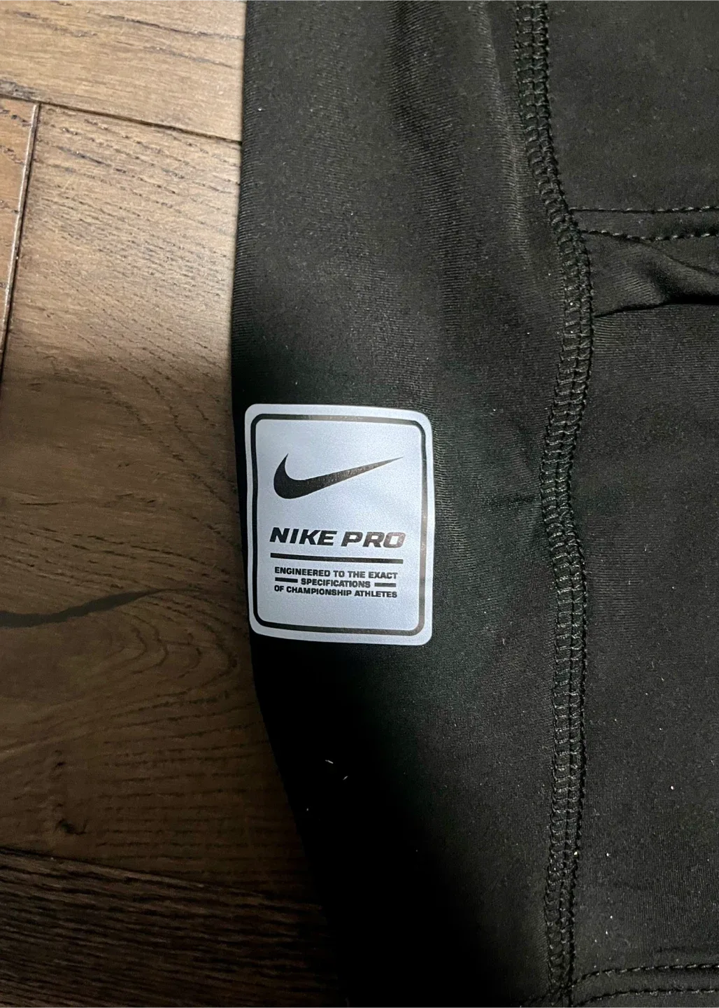 New Nike ski Pro Therma-FIT Hood - Black image indicator(5)