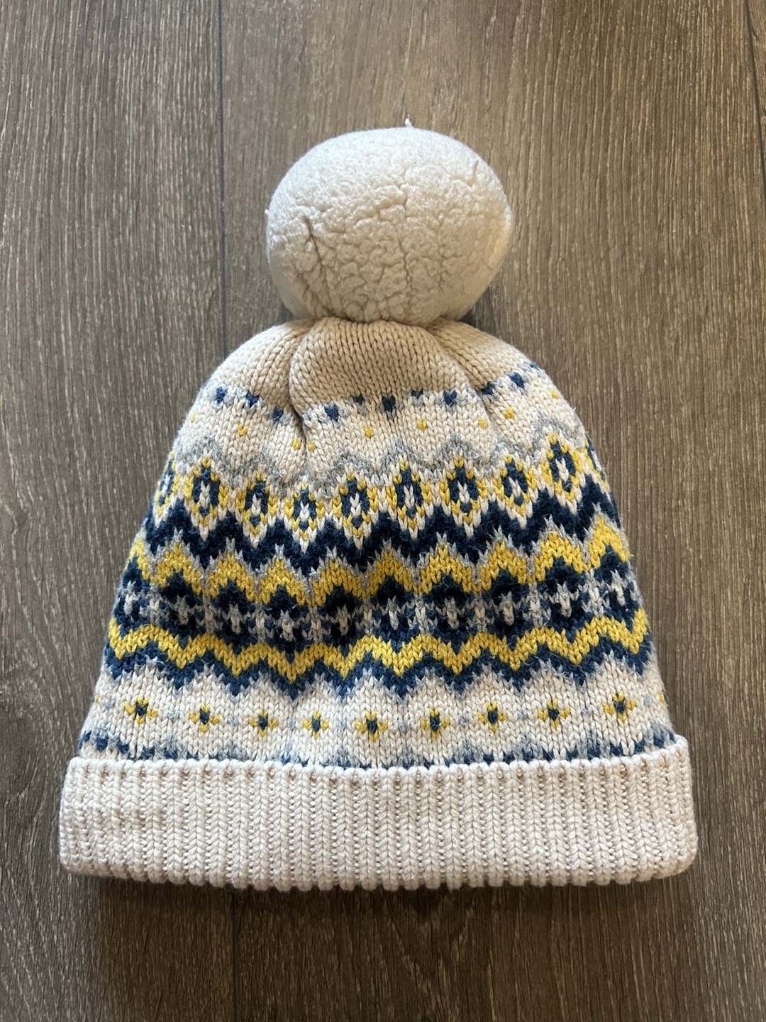 Joe Fresh Mittens (0-12m) & Gap Beanie (0-6m) - photo 4