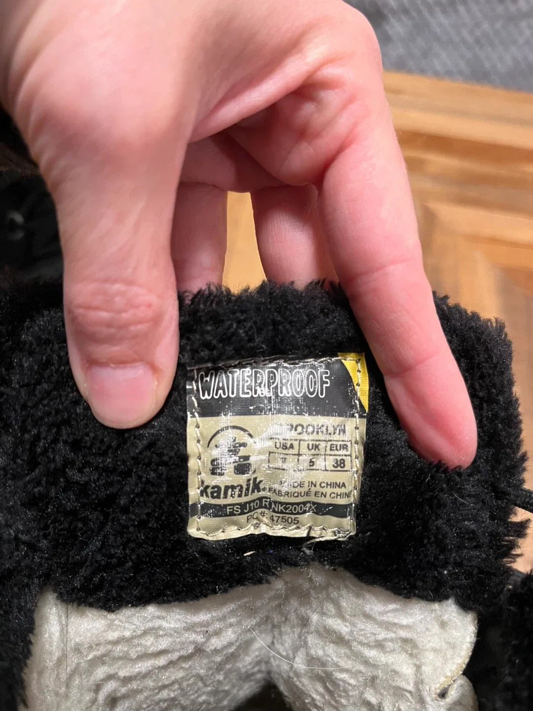 Women’s winter boot- Kamik- size 7 image indicator(4)