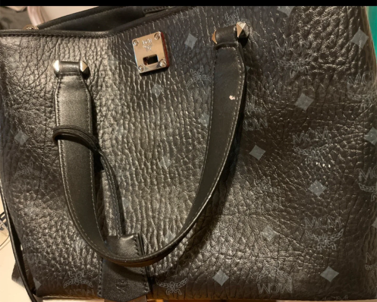 MCM Black Tote Bag image indicator(6)