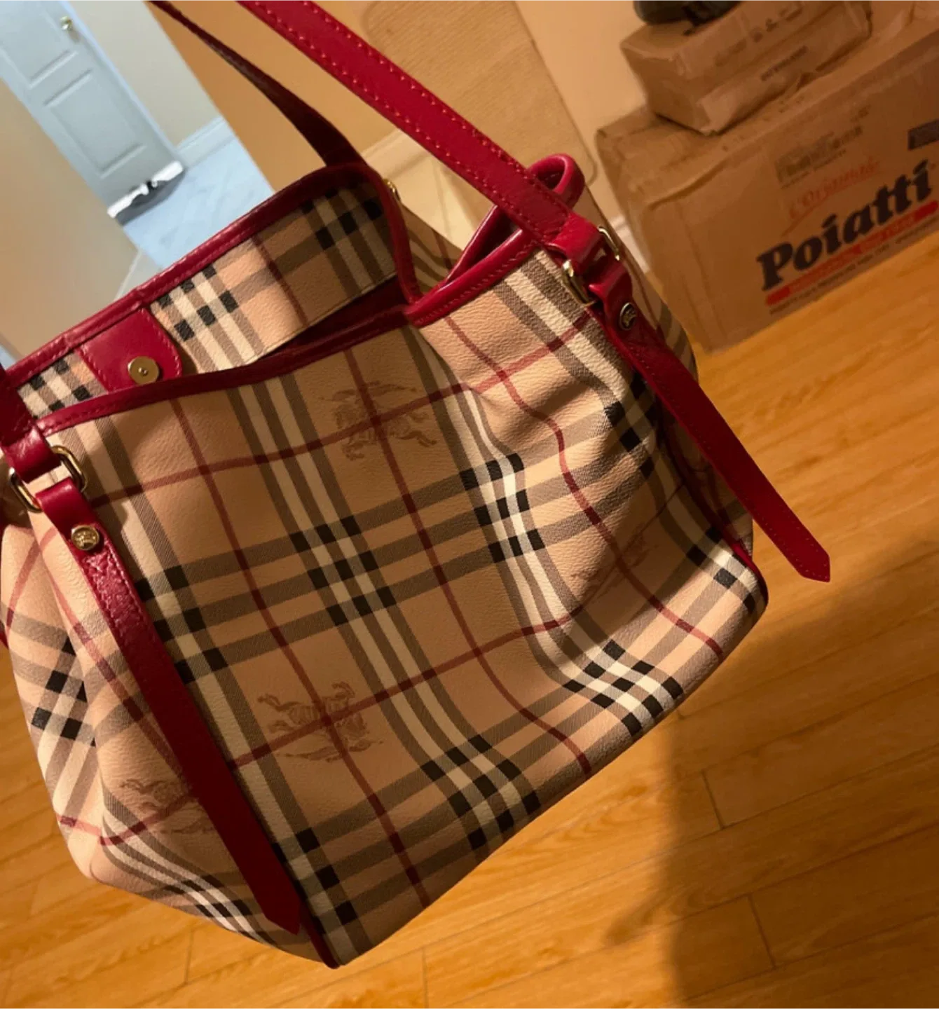 Burberry Tote Bag image indicator(3)