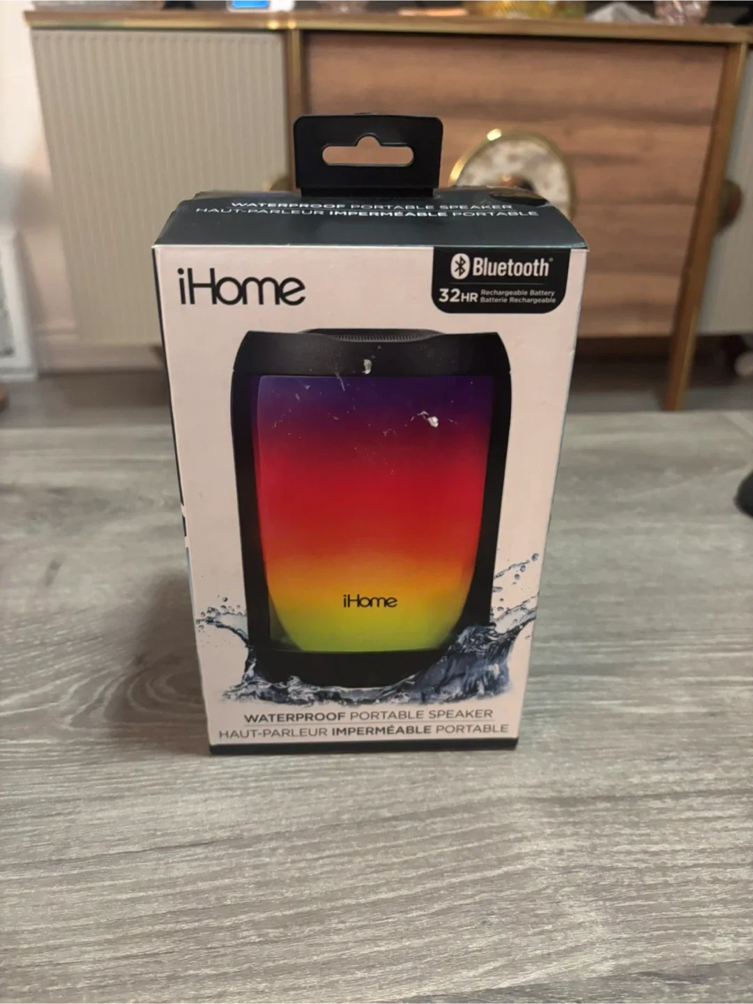 iHome iBT840BZ Waterproof Bluetooth Speaker image indicator(4)
