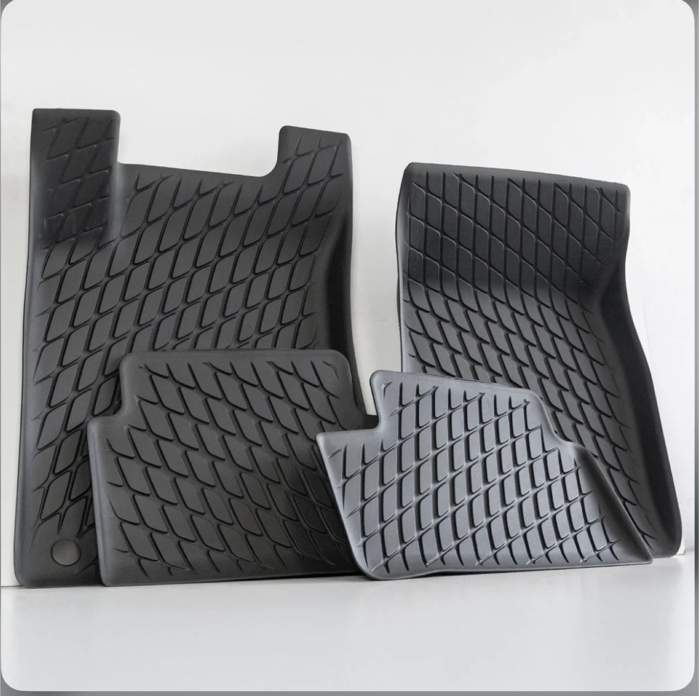 Mercedes-Benz - All Weather Floor Mats image indicator(2)