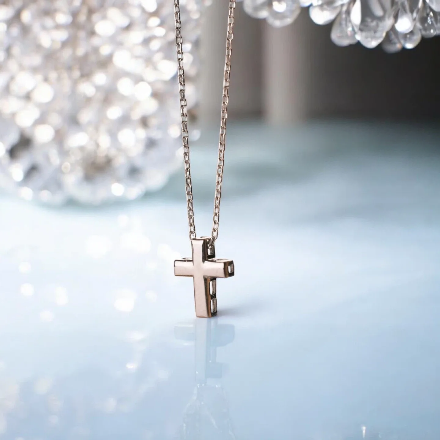 Cross Pendant Necklace image indicator(5)