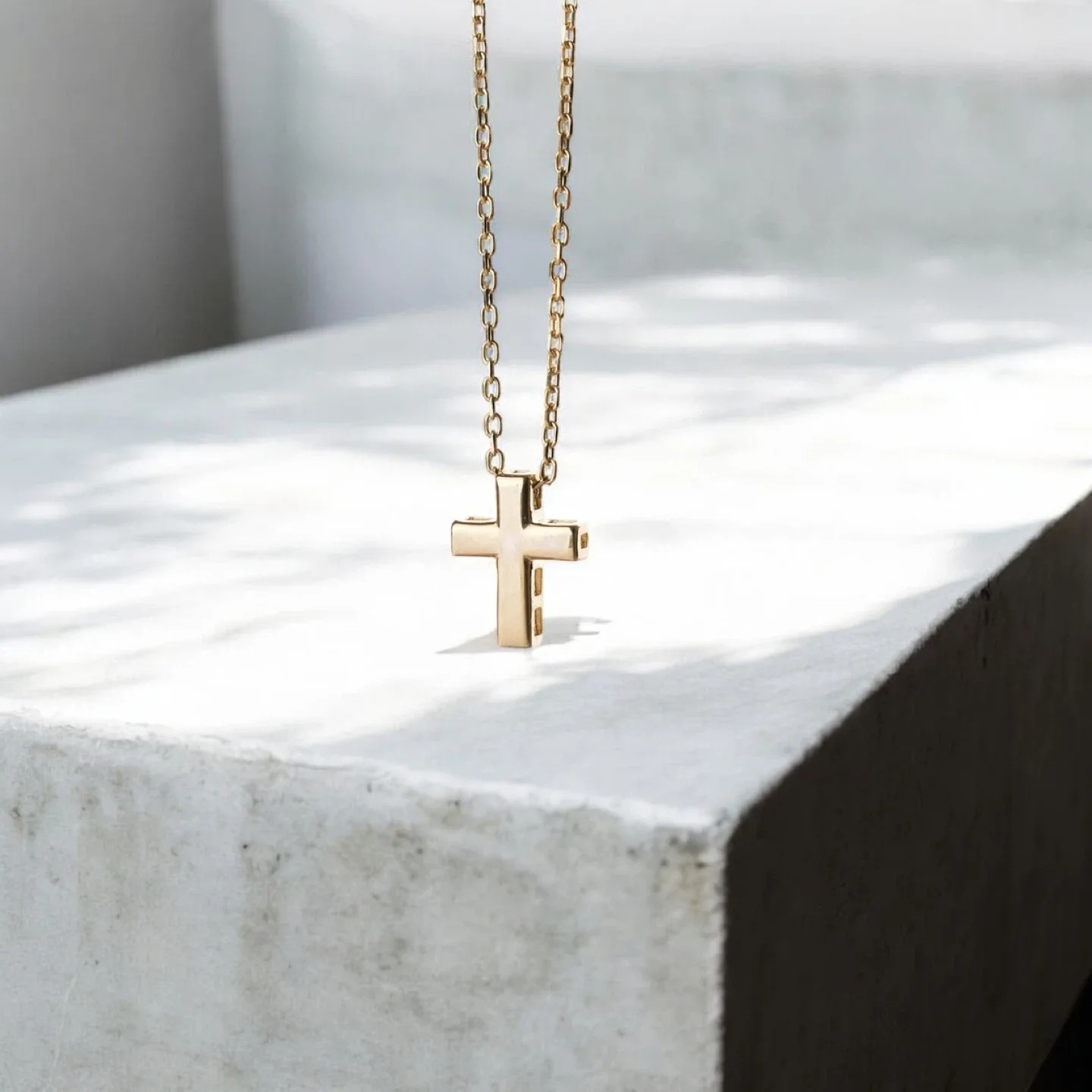 Cross Pendant Necklace image indicator(3)