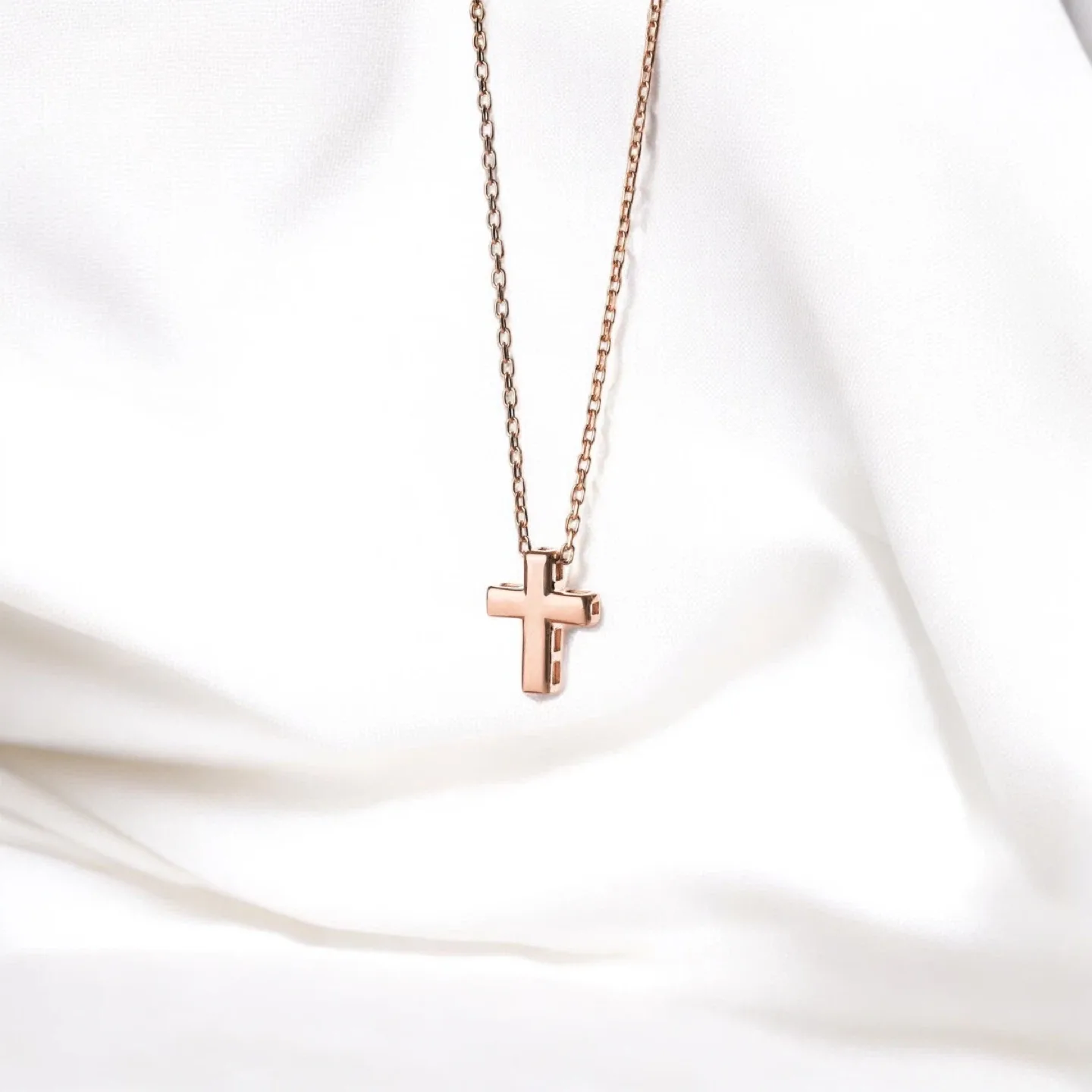 Cross Pendant Necklace image indicator(7)