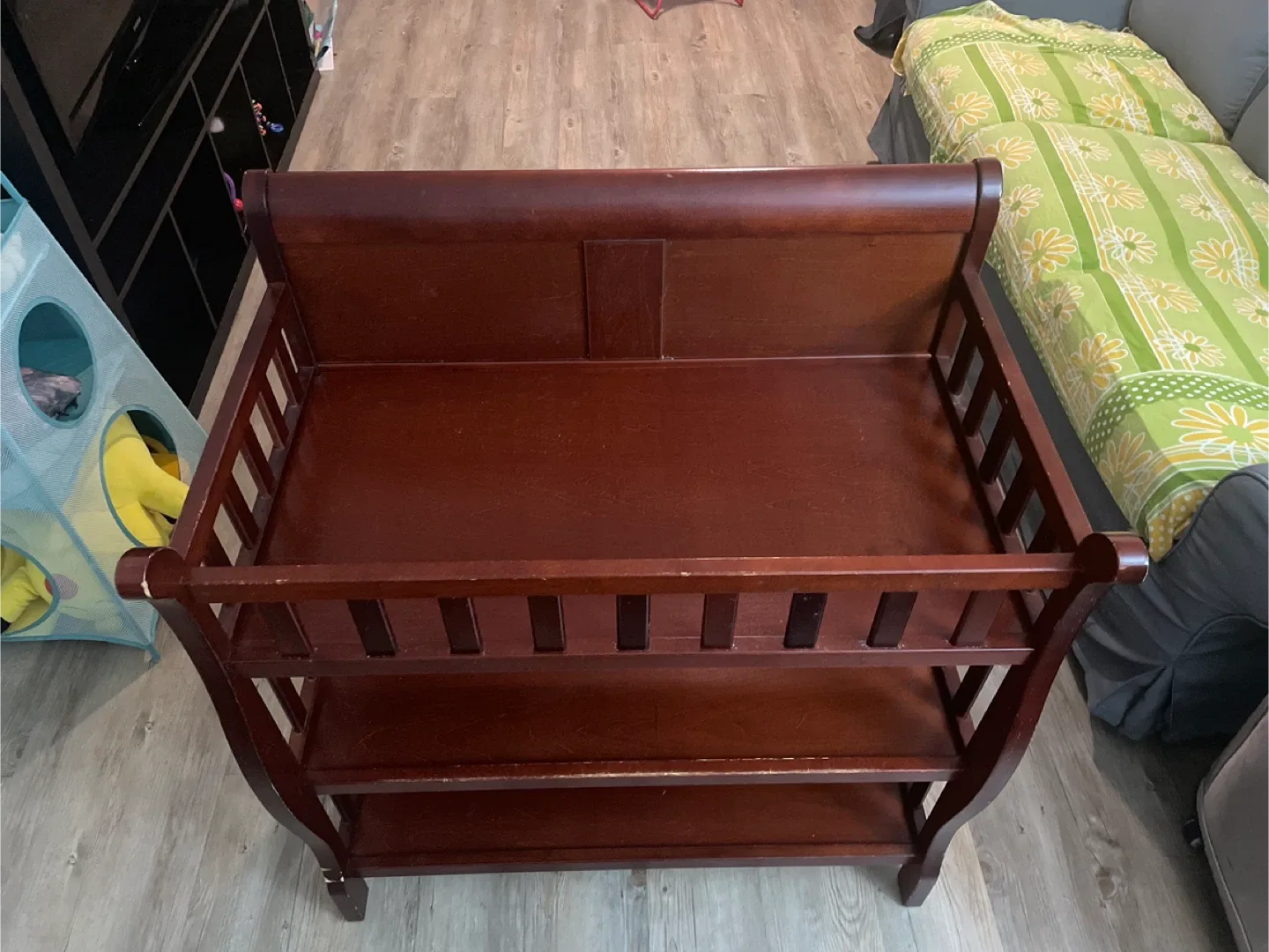 Wooden Baby Changing Table image indicator(2)