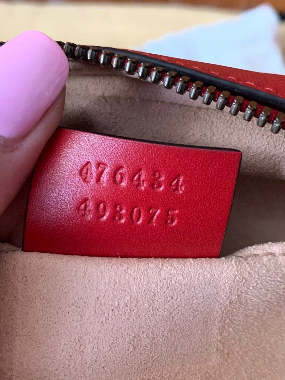 Gucci Marmont Red Leather Belt Bag image indicator(4)