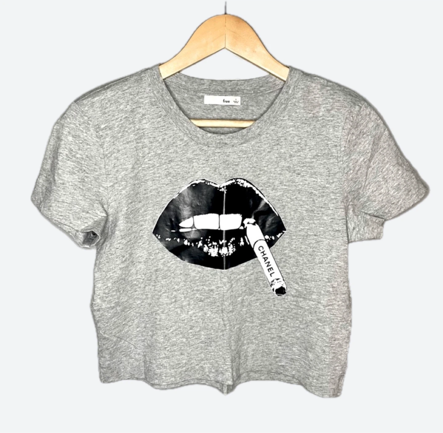 Aritzia Wilfred Cropped Graphic Tee - Size S