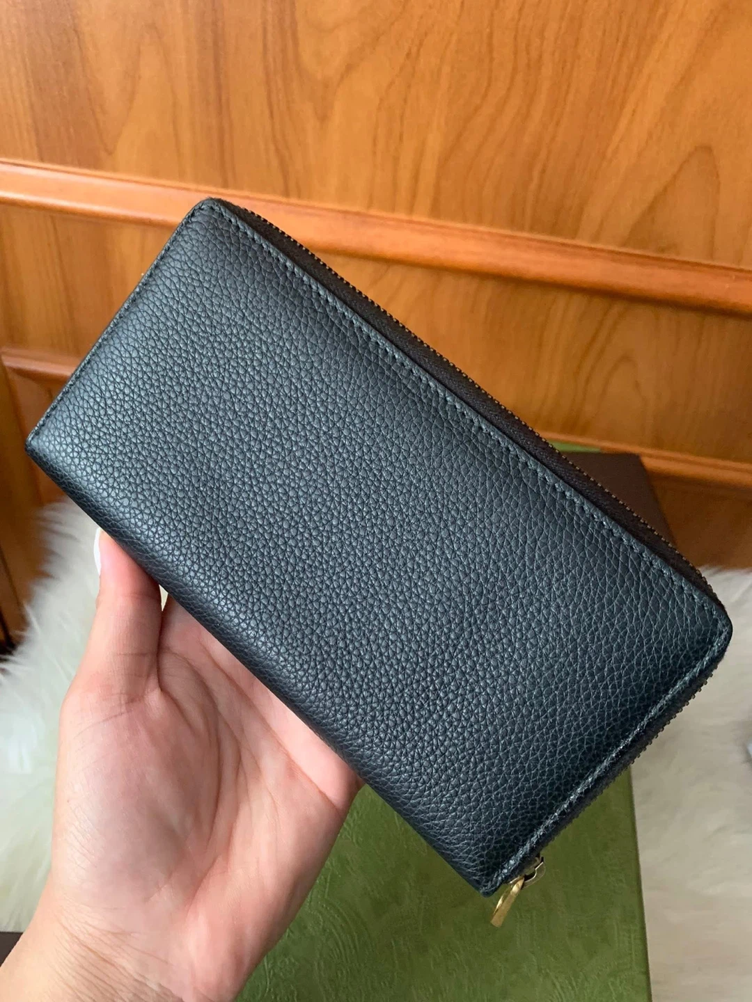 Gucci Black Leather Zip Around Wallet - photo 5