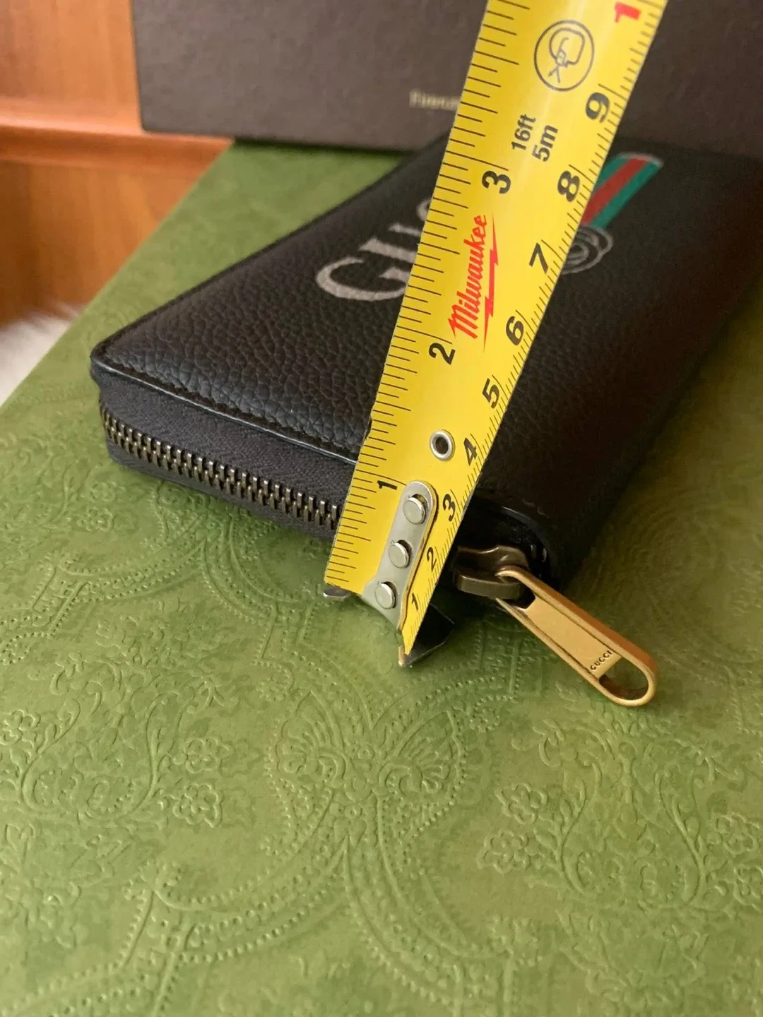 Gucci Black Leather Zip Around Wallet image indicator(9)