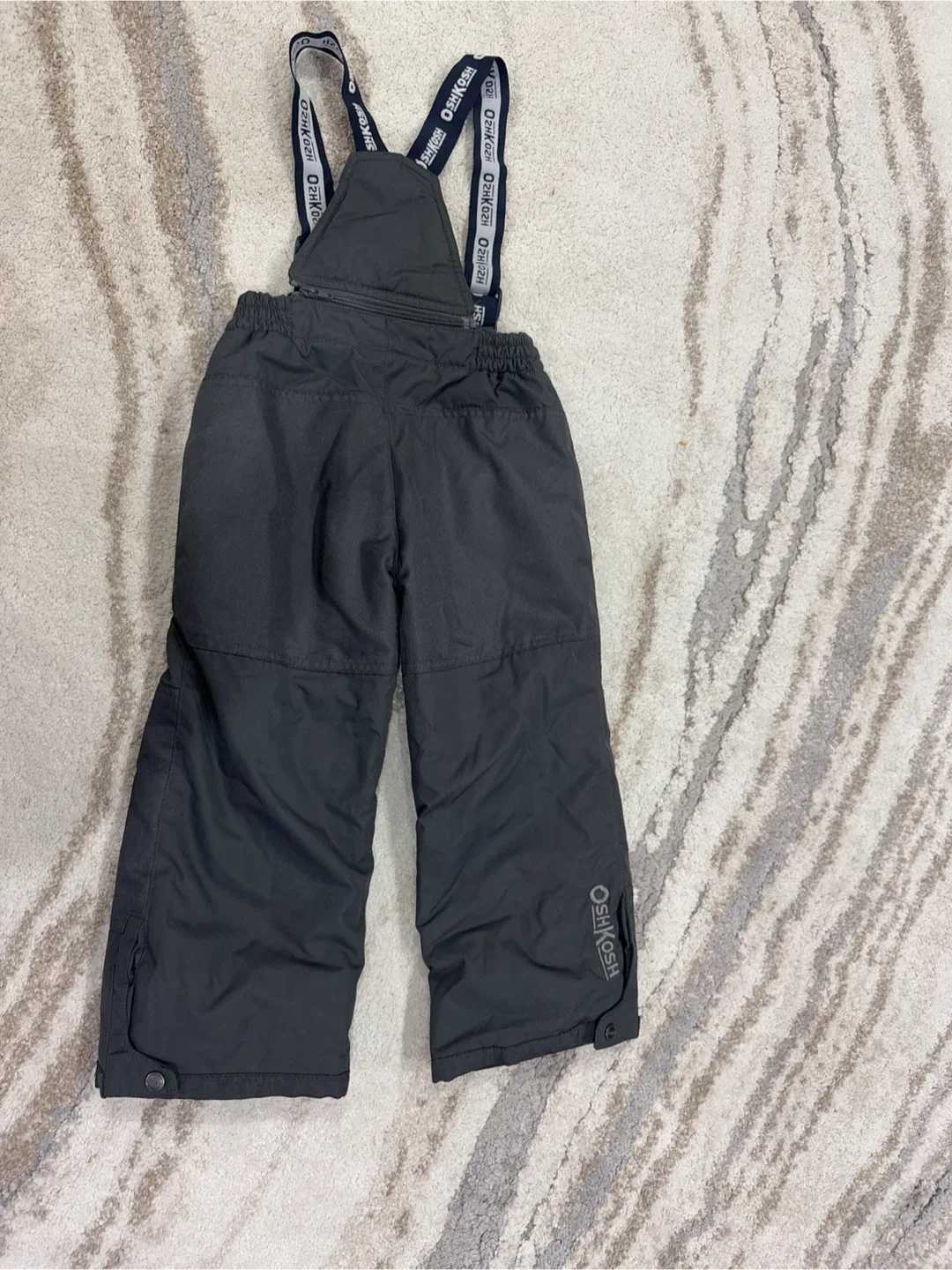 OshKosh B'gosh Snow Pants - Size 5 image indicator(3)