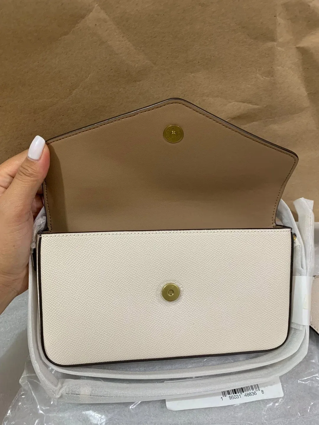 BNWT Coach Crossbody Bag with insert image indicator(5)