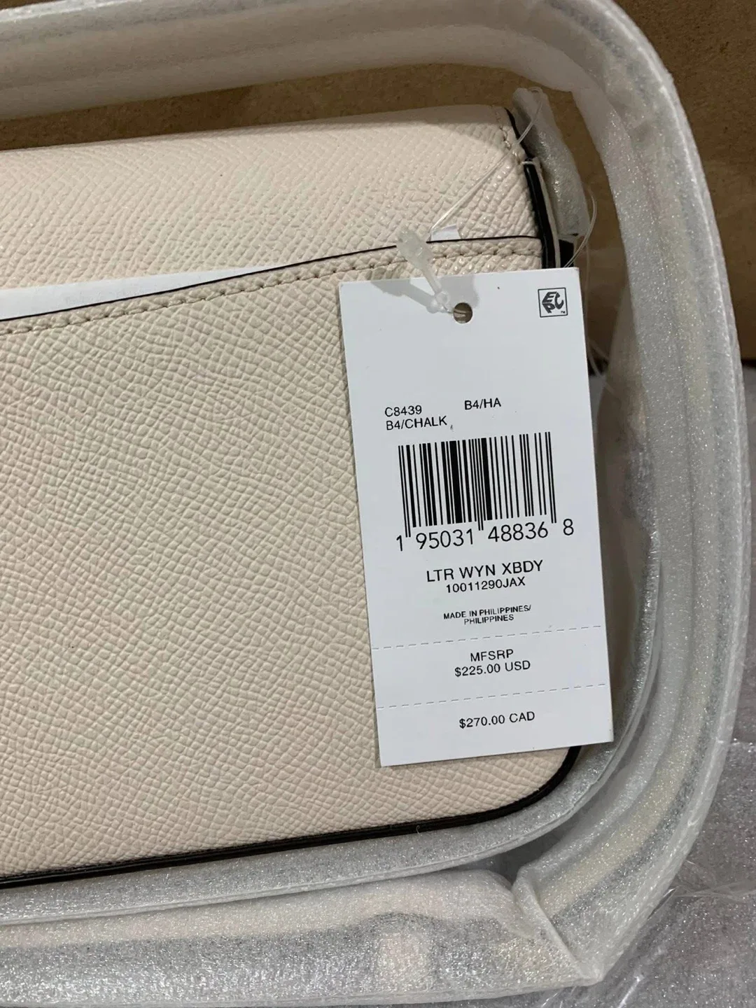 BNWT Coach Crossbody Bag with insert image indicator(7)