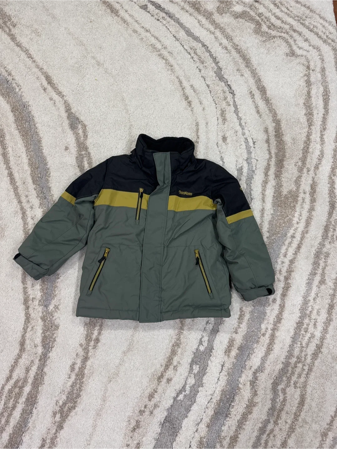 OshKosh Kids Winter Jacket - Size 5 image indicator(2)