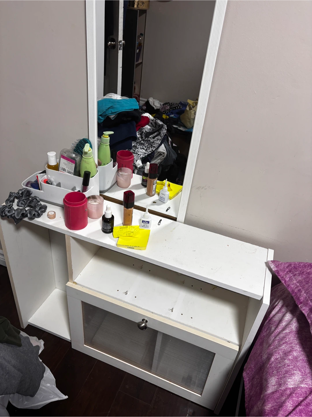 White Vanity with Mirror