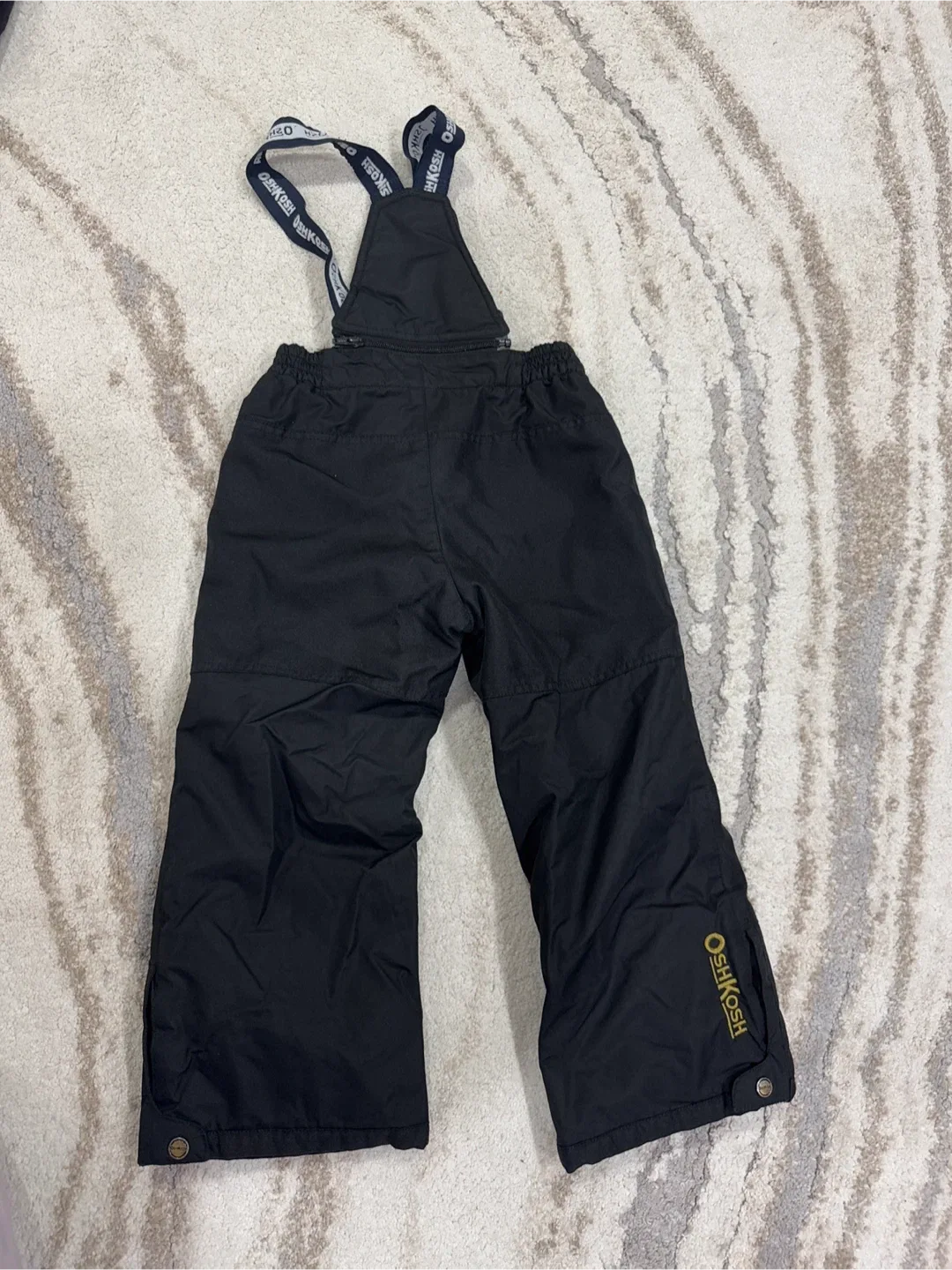 OshKosh B'gosh Snow Pants - Size 6 image indicator(3)