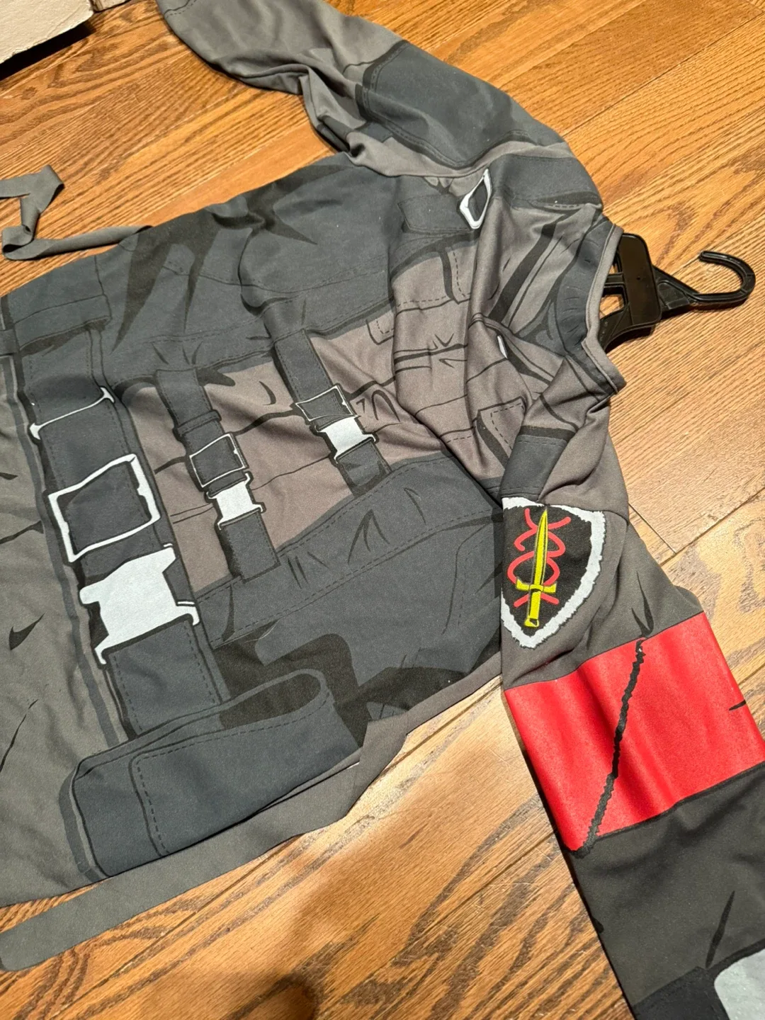 Terminator Salvation Childs Costume Large Never Worn image indicator(3)