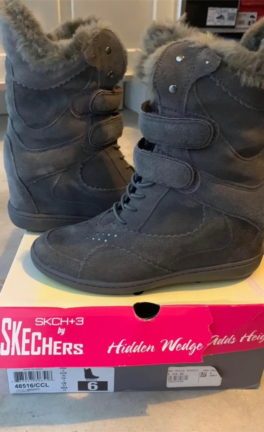 Skechers wedge boots