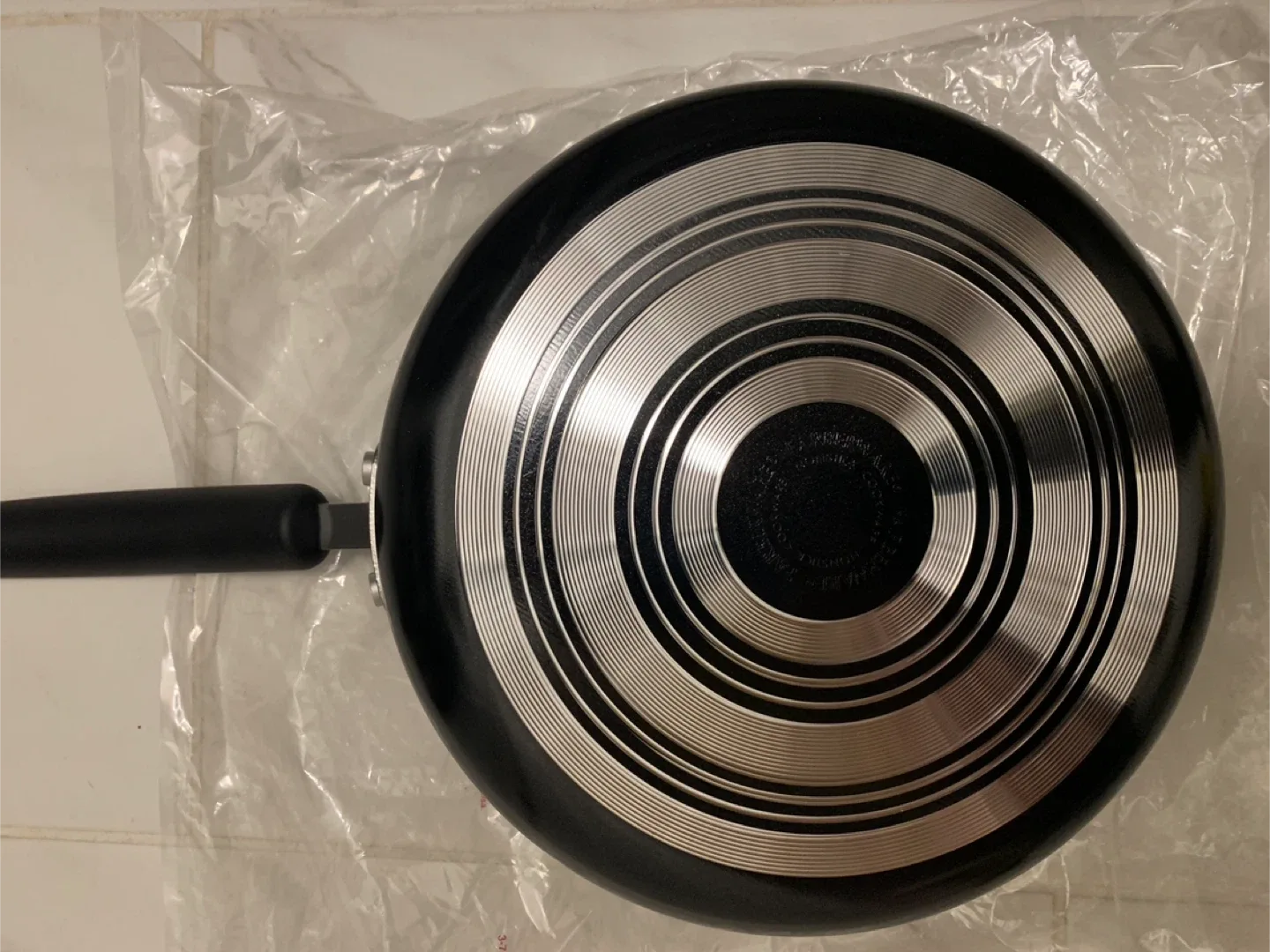 Frying Pan, new, 24 cm with lid. Pick up only Islington/Evans image indicator(2)