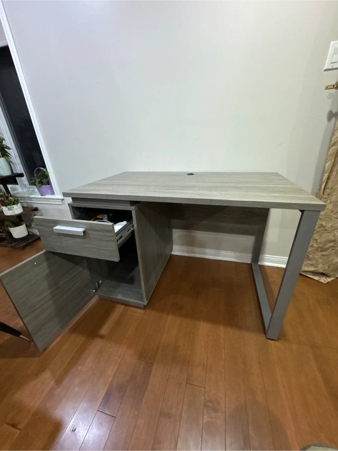 Desk and Chair Set - Grey image indicator(3)