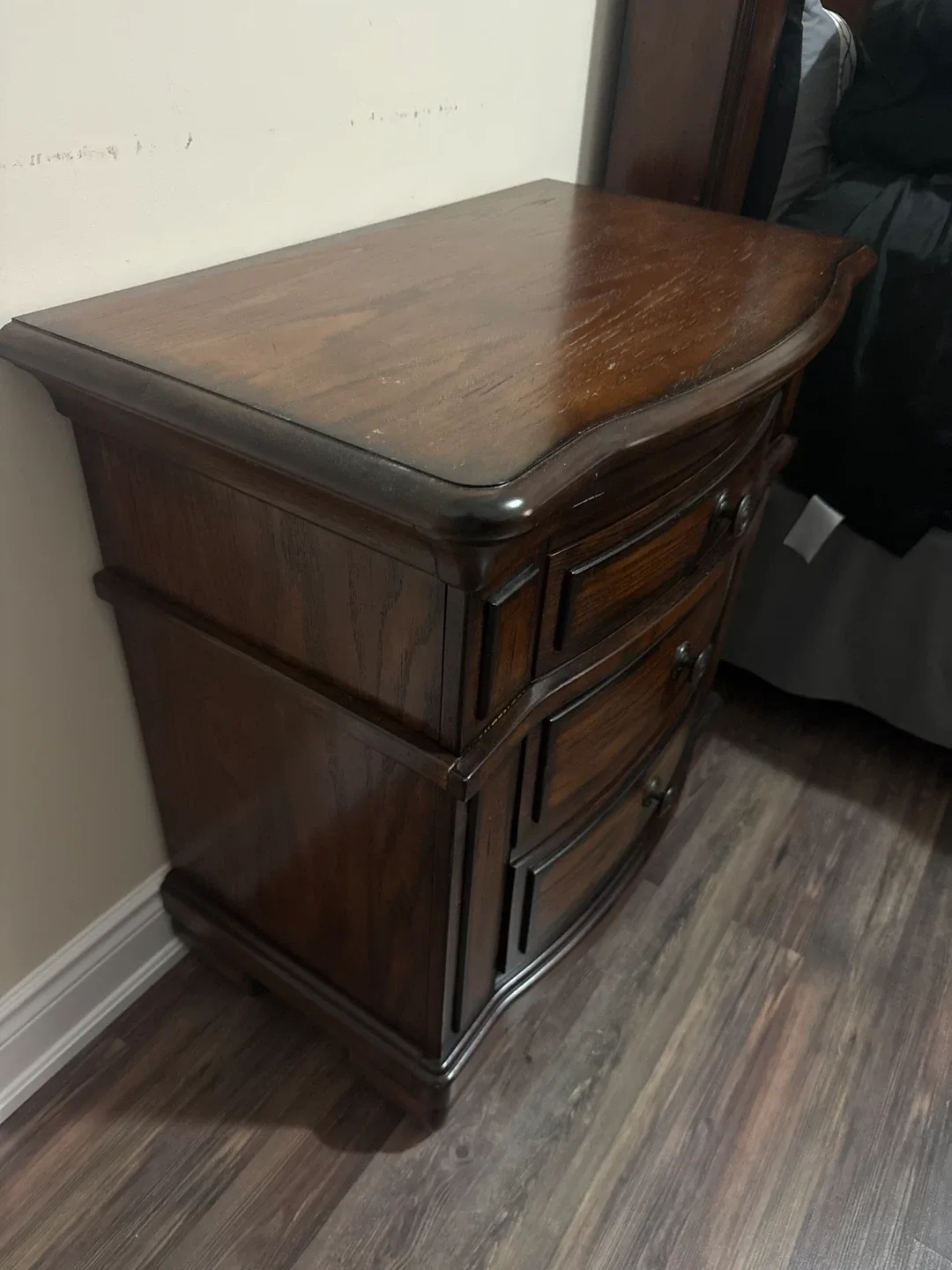 Wooden 3-Drawer Nightstand image indicator(2)