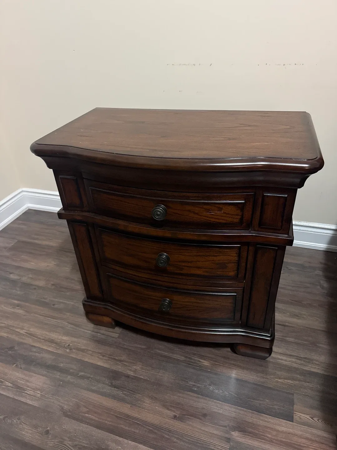 Wooden 3-Drawer Nightstand image indicator(4)