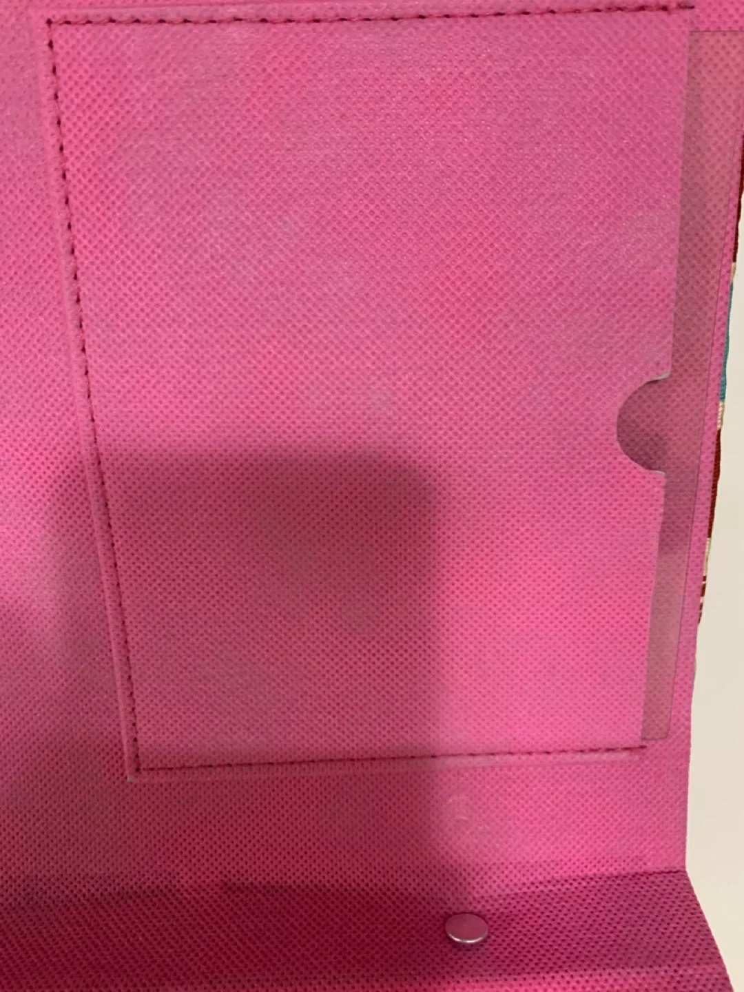 Roxy Photo Album with Heart Cutout image indicator(2)