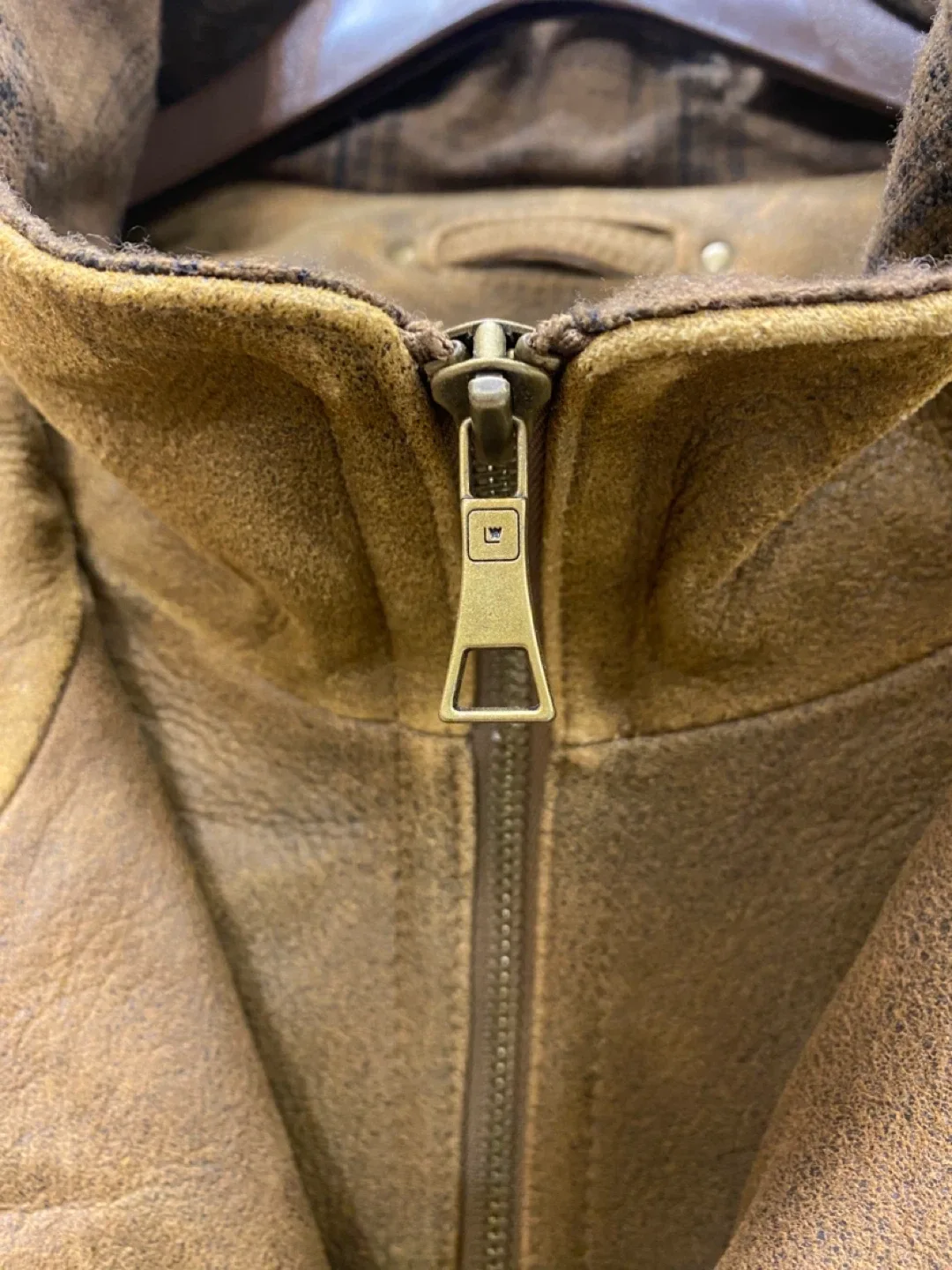 Vintage Wilson Leather Distressed Authentic Leather Jacket - 2XL image indicator(4)