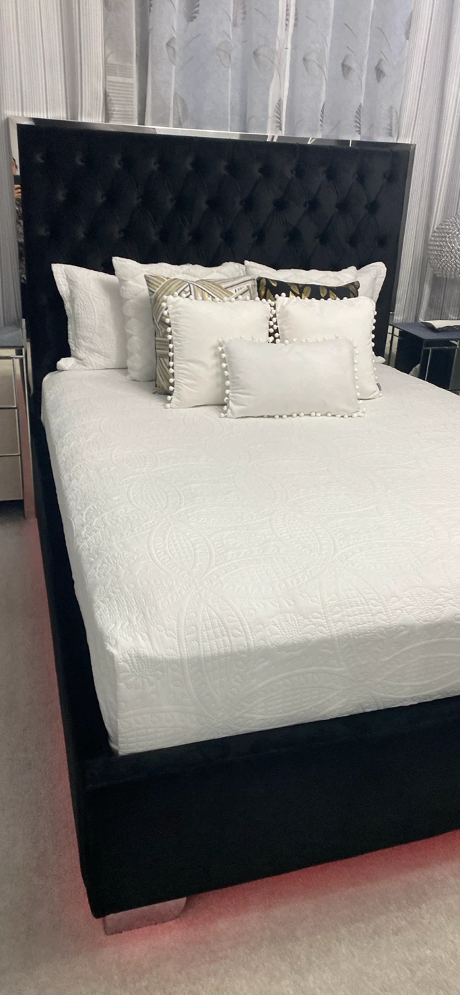 Black Velvet queen, Bed Frame - photo 2