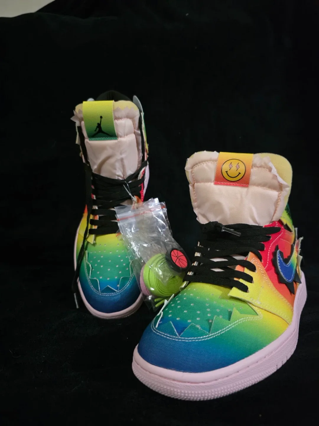 Air Jordan 1 Mid SE Multi-Color thumbnail