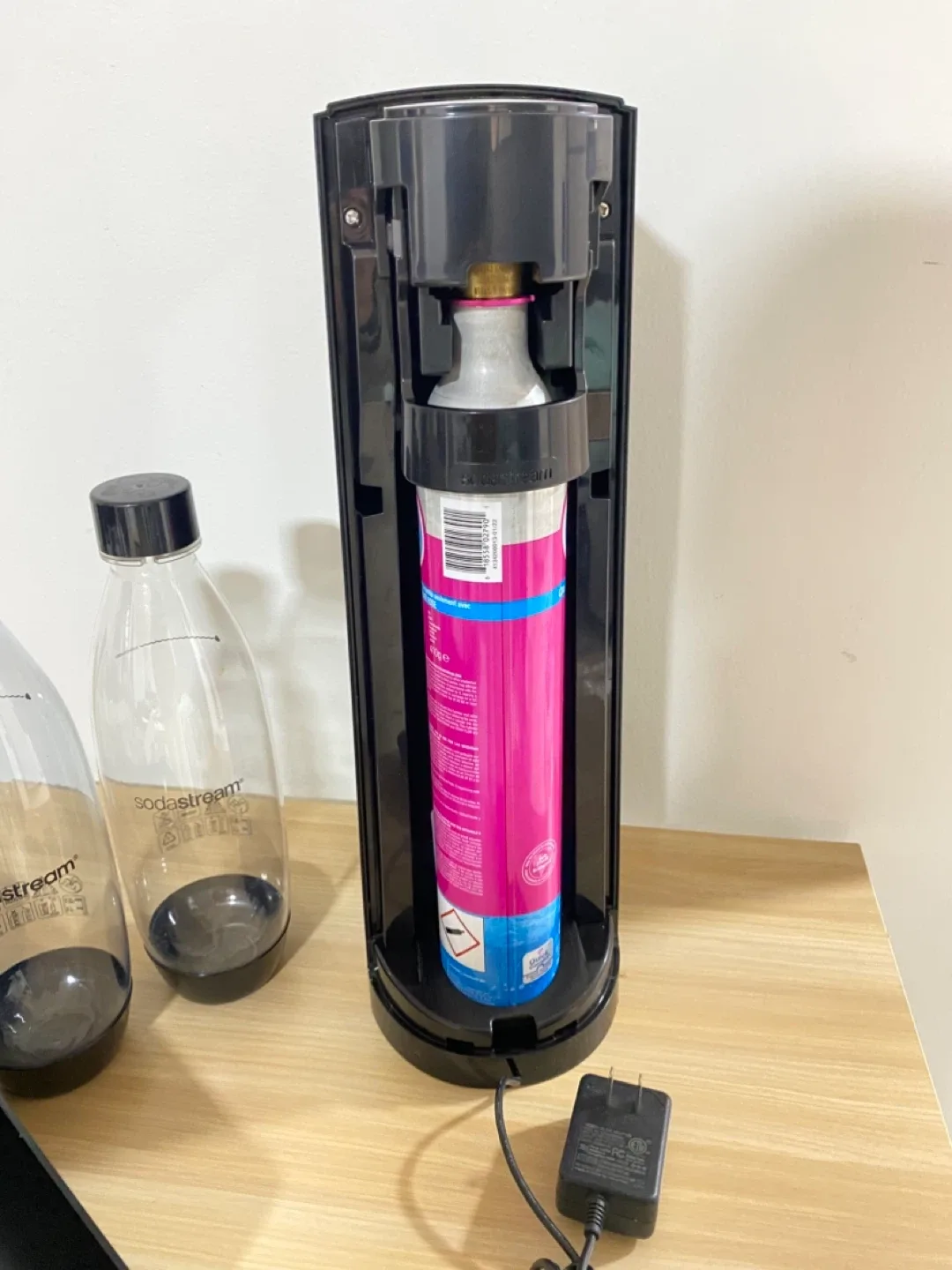 SodaStream E-Terra Sparkling Water Maker image indicator(2)