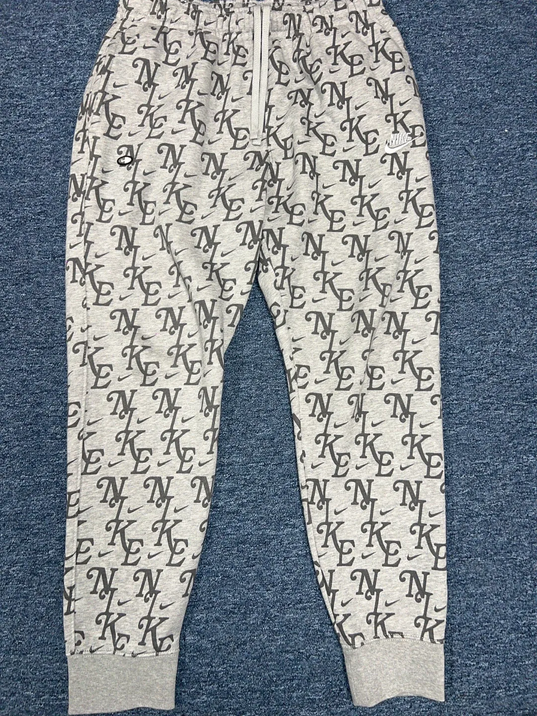 Nike All Over Print Hoodie size large & Pants size medium image indicator(2)