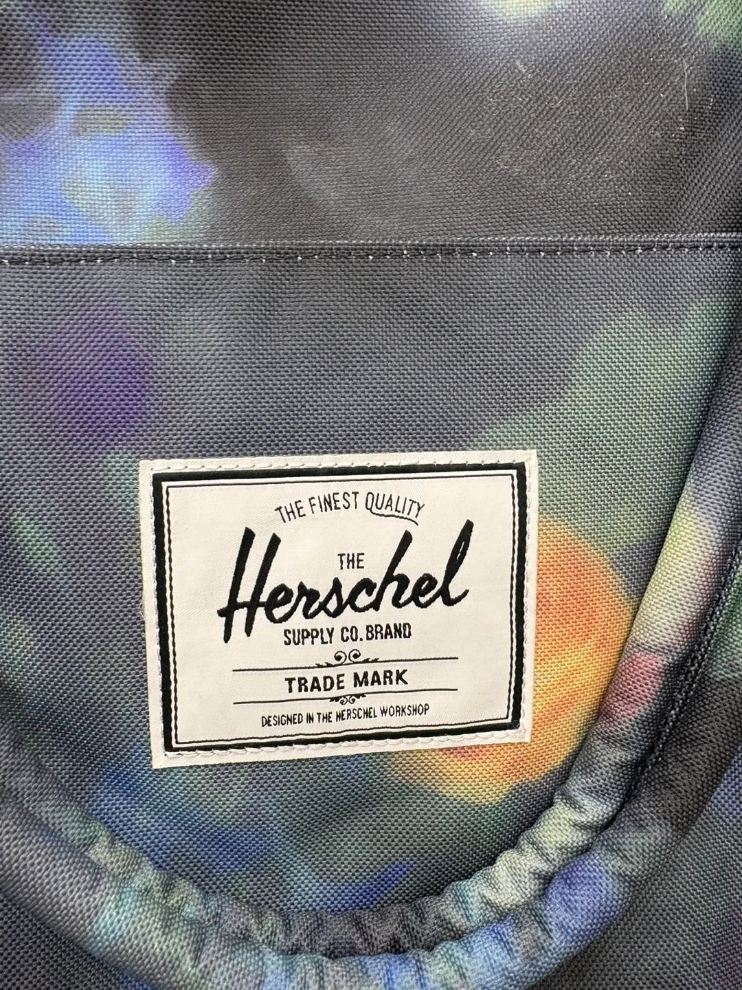 Herschel Supply Co. Floral Tote Bag image indicator(3)