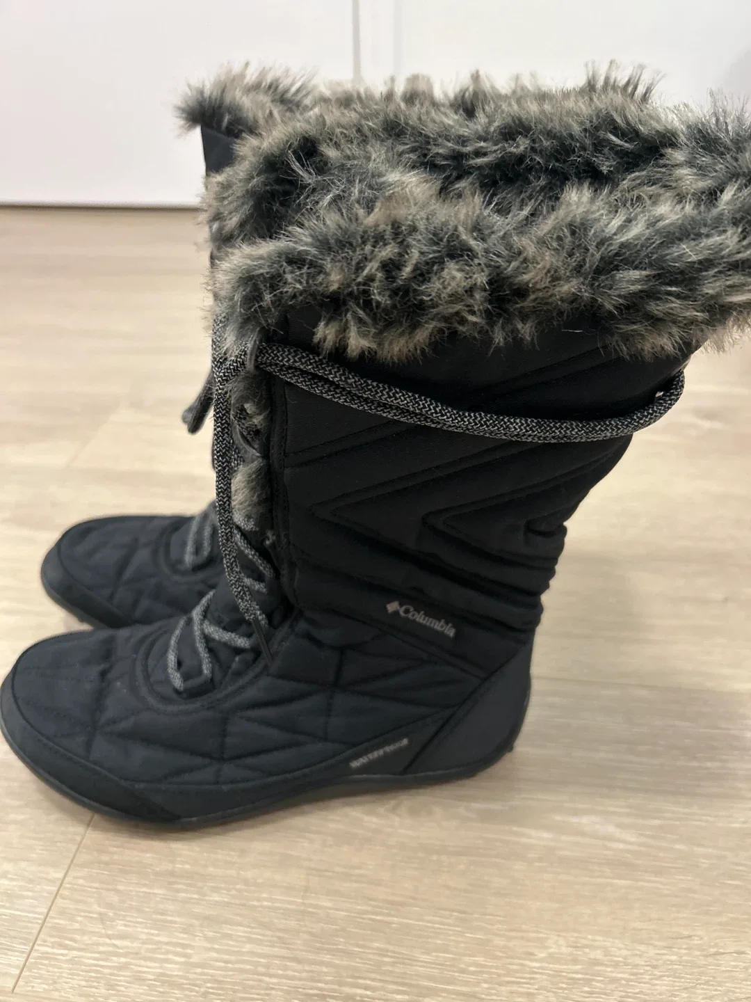 Brand New! Columbia Women's Winter Boots - Size 8