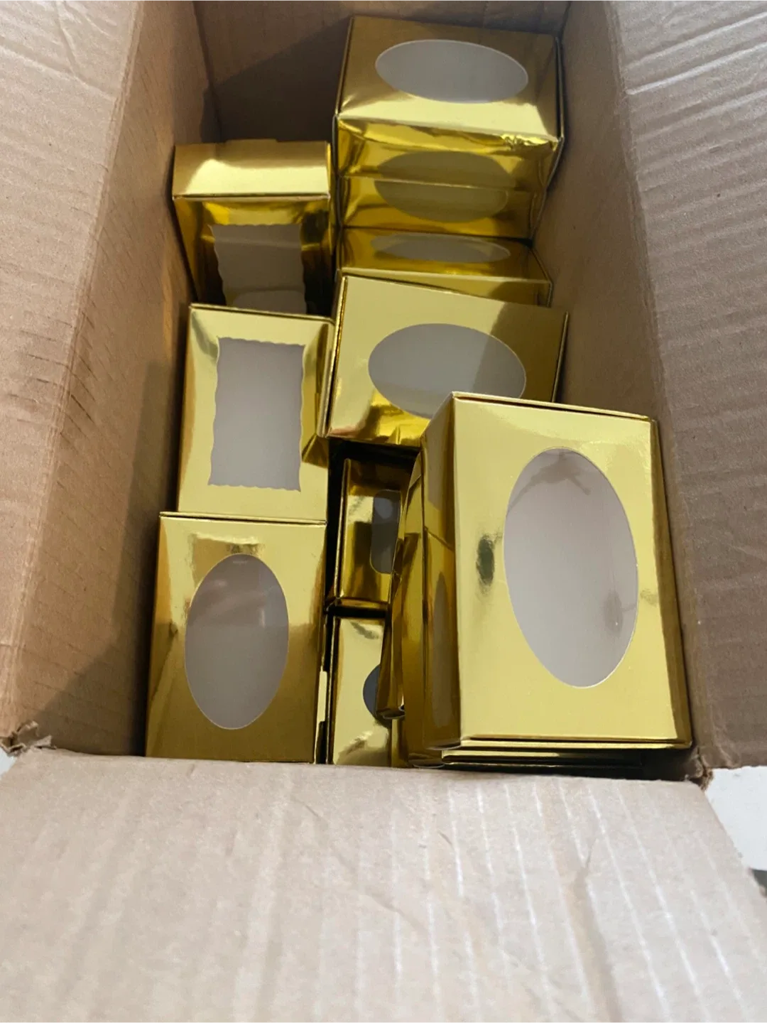 Gold Gift Boxes - New image indicator(4)