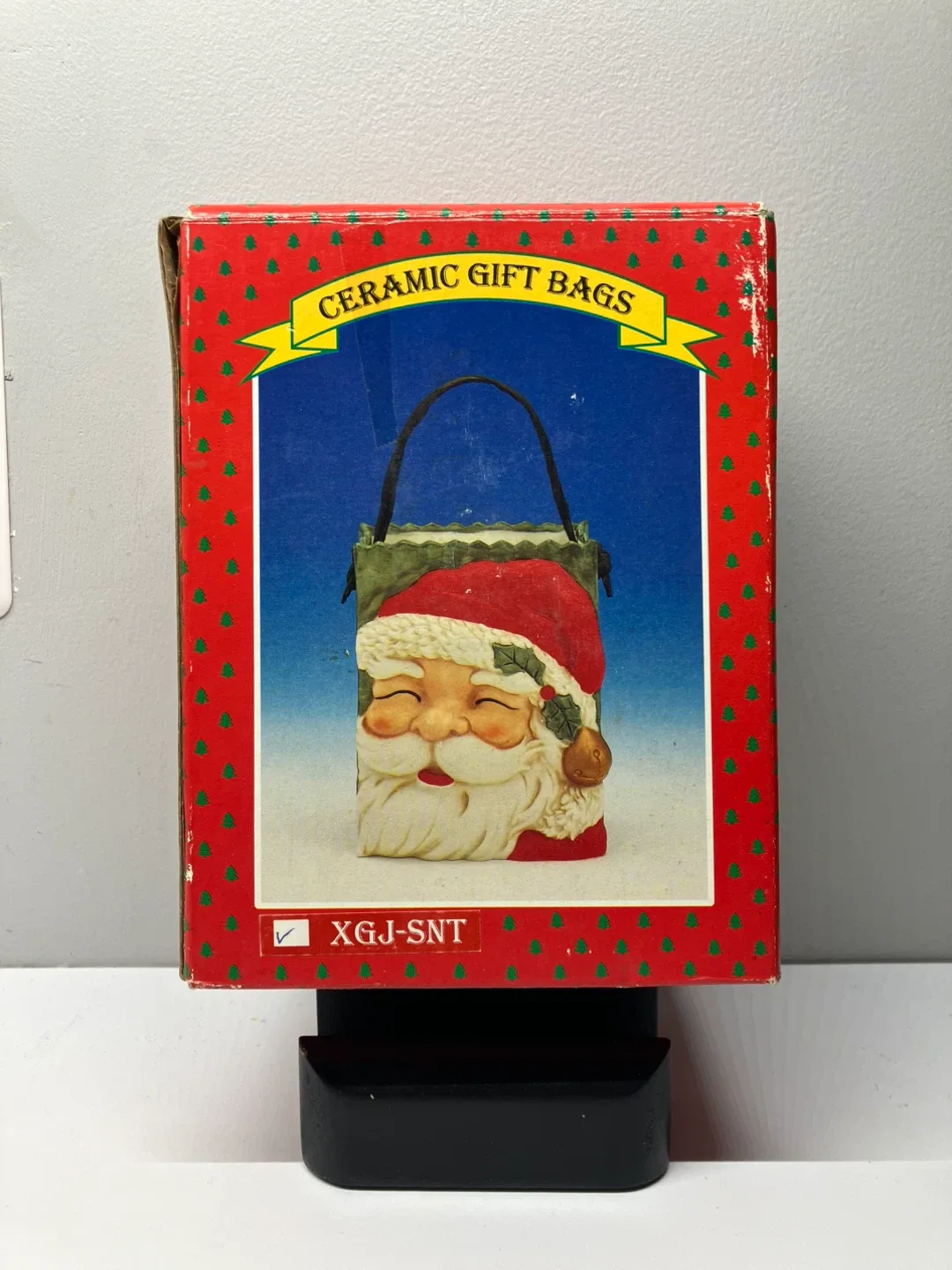 Vintage Santa Claus Ceramic Gift Bag - 5” x 6” x 2” image indicator(10)