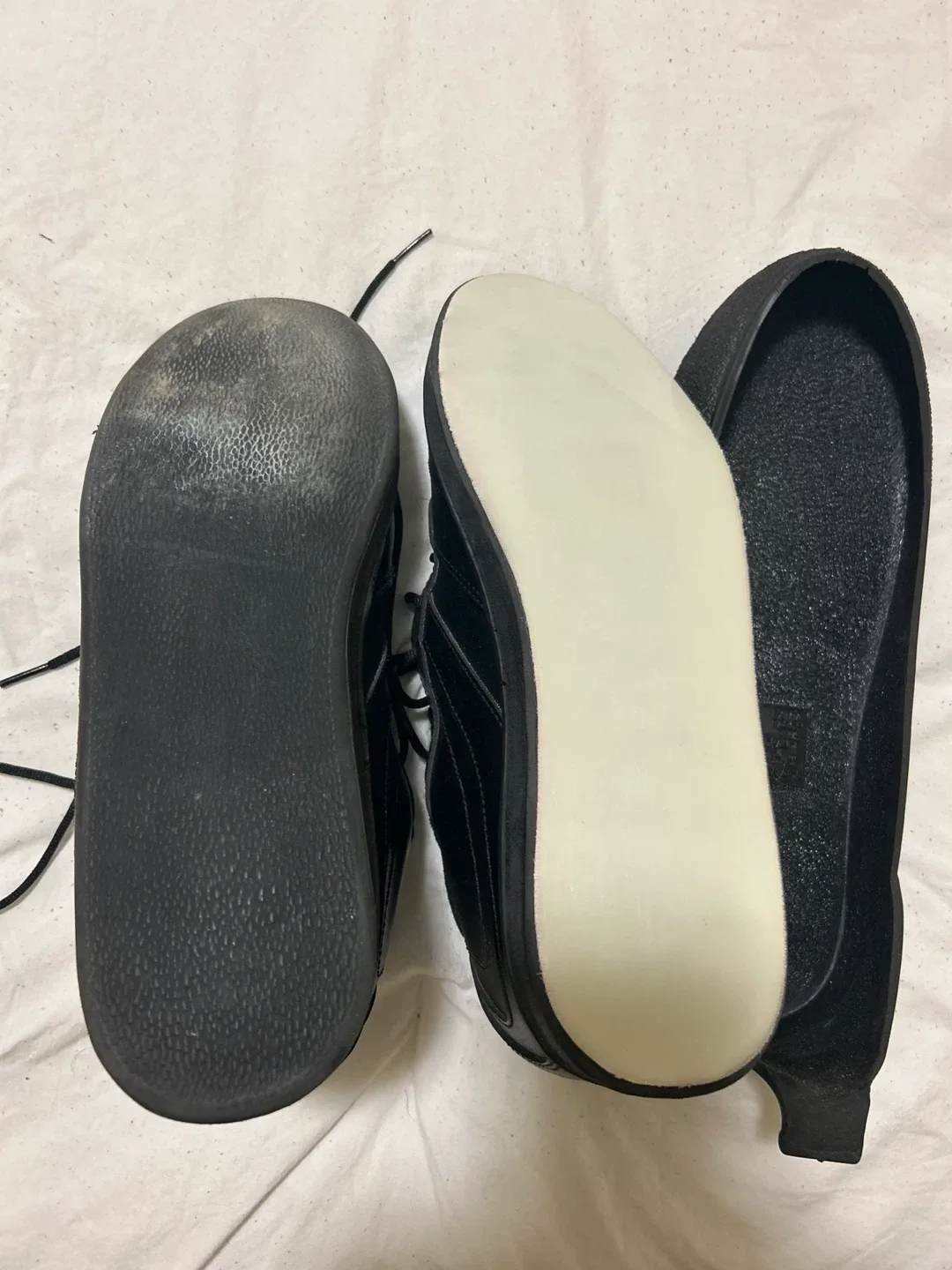 Curling shoes with rubber & Curling Broom image indicator(2)